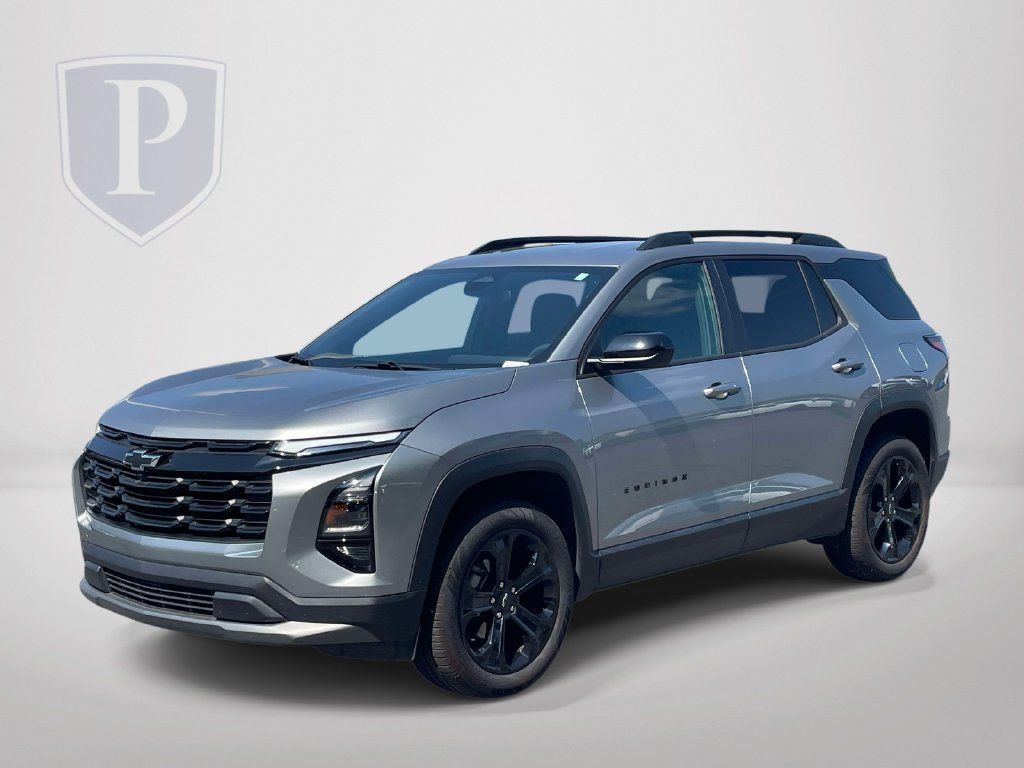 Used 2026 Chevrolet Equinox LT w/ Midnight Edition FWD image 4