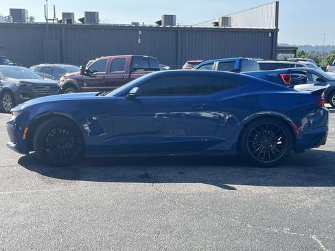 Used 2021 Chevrolet Camaro LT RWD image 7