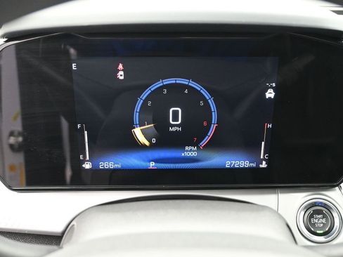 Used 2025 Chevrolet Trax LT image 16