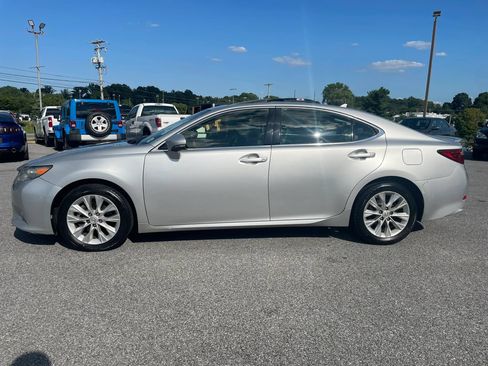 Used 2013 Lexus ES 300h w/ Luxury Pkg FWD image 7