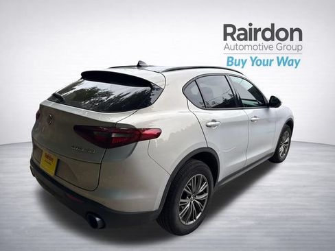 Used 2023 Alfa Romeo Stelvio Sprint AWD/4WD image 7
