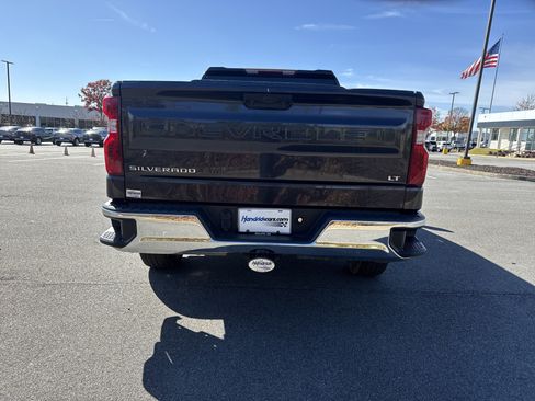 Used 2022 Chevrolet Silverado 1500 LT image 9