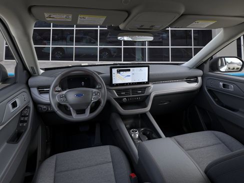 New 2026 Ford Explorer Active RWD image 9