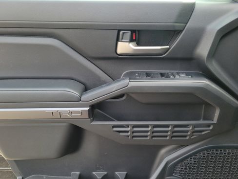 Used 2024 Toyota Tacoma TRD Off-Road w/ TRD Off Road Upgrade Package image 19