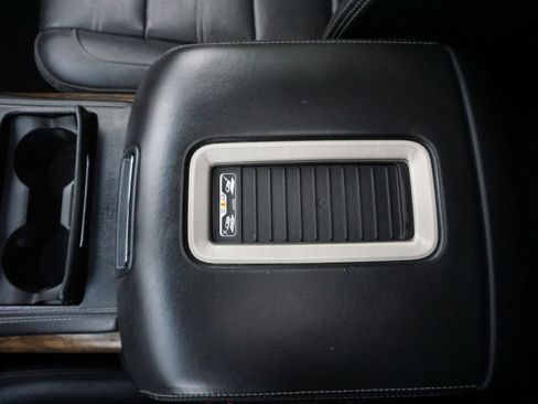 Used 2018 GMC Yukon XL Denali w/ Denali Ultimate Package image 32