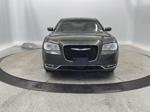 Used 2021 Chrysler 300 Touring L AWD/4WD image 6