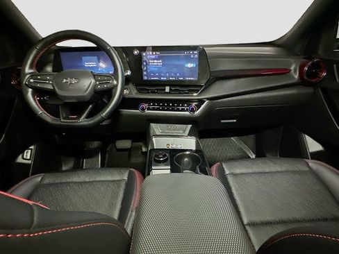 Used 2025 Chevrolet Equinox RS w/ Safety and Technology Package image 9