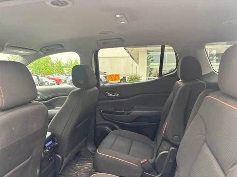 Used 2022 GMC Acadia AT4 w/ Trailering Package AWD/4WD image 10