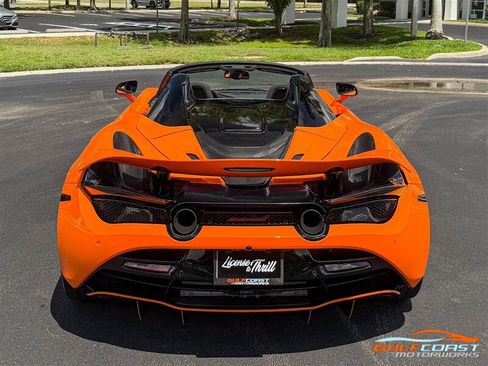 Used 2022 McLaren 720S Performance RWD image 47