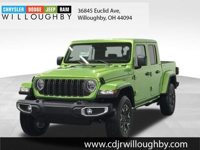 New 2025 Jeep Gladiator Sport w/ Premium Package