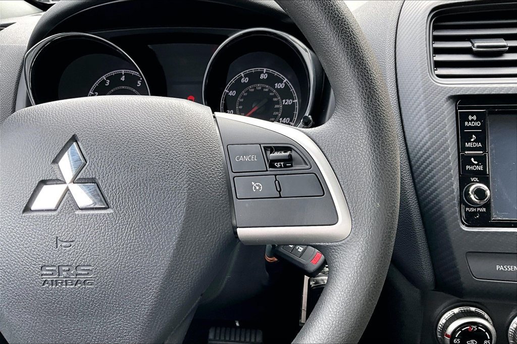 Used 2025 Mitsubishi Outlander Sport ES AWD/4WD image 18