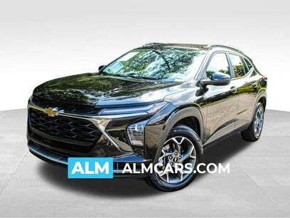 Used 2025 Chevrolet Trax LT