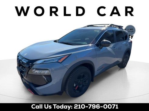 Used 2025 Nissan Rogue SV w/ Rock Creek Premium Package image 3