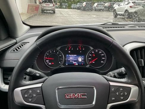 Used 2021 GMC Terrain SLE FWD image 19