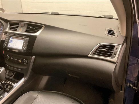 Used 2016 Nissan Sentra SR w/ SR Premium Package image 14