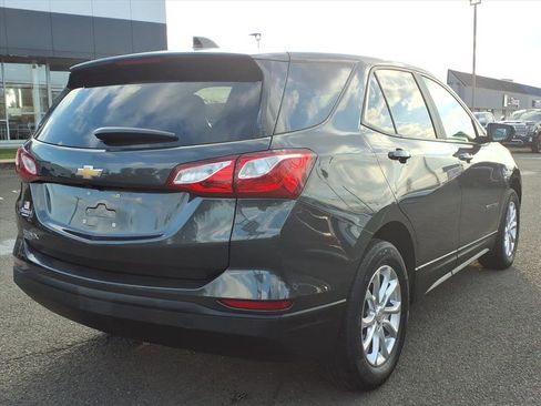 Certified 2021 Chevrolet Equinox LS w/ LS Convenience Package image 3