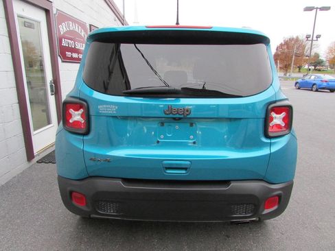Used 2021 Jeep Renegade Latitude image 3
