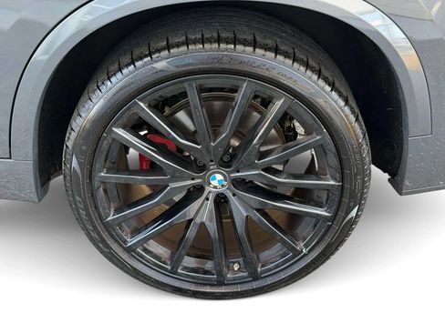 Used 2024 BMW X5 xDrive40i w/ M Sport Package AWD/4WD image 16