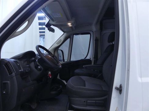 Used 2020 RAM ProMaster 2500 w/ Interior Convenience Group image 18