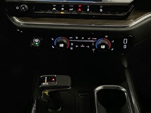 Used 2023 Chevrolet Silverado 1500 RST AWD/4WD image 20