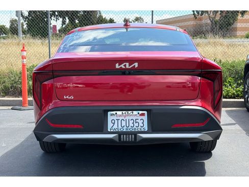 Used 2025 Kia K4 EX image 6