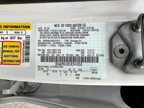 Used 2020 Ford Fusion SE FWD image 19