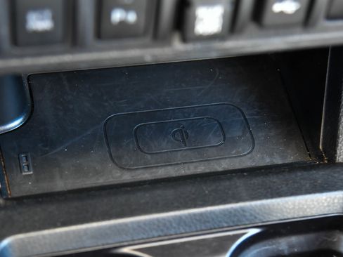 Used 2023 Toyota Tacoma TRD Off-Road w/ Technology Package image 25