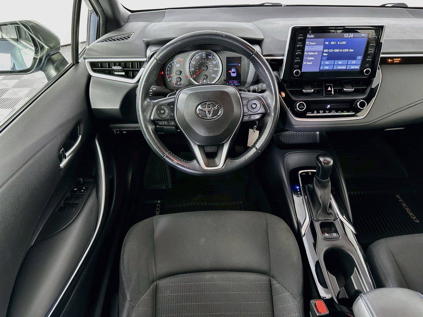 Used 2020 Toyota Corolla SE FWD image 2