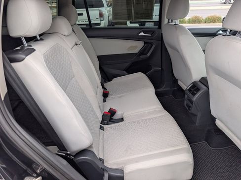 Used 2021 Volkswagen Tiguan S image 5