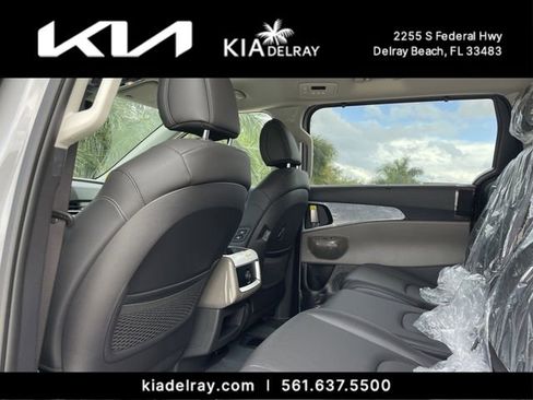 New 2026 Kia Carnival EX FWD image 16