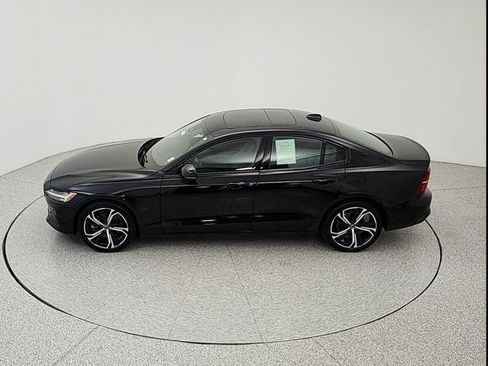 Used 2024 Volvo S60 B5 Core w/ Climate Package FWD image 36