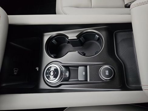 New 2026 Ford Explorer Active w/ Active Comfort Package image 28