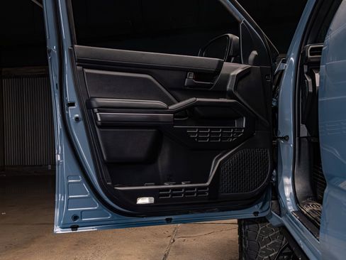 Used 2025 Toyota 4Runner SR5 AWD/4WD image 27