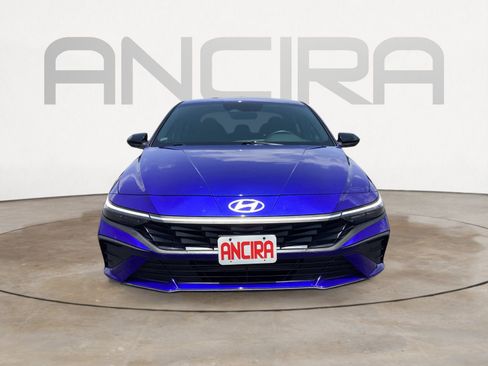 Used 2025 Hyundai Elantra Sport FWD image 6