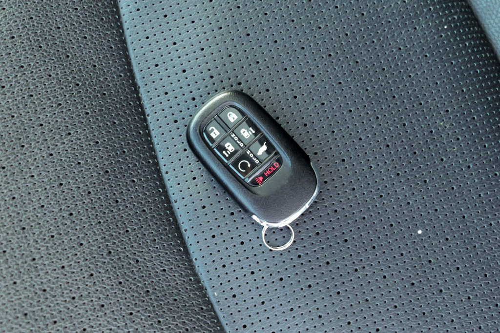 Used 2025 Honda Odyssey Elite image 62