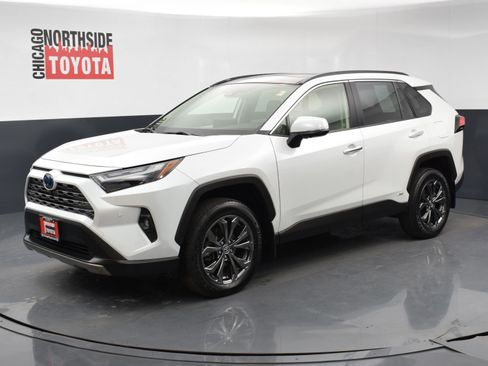Used 2024 Toyota RAV4 Limited w/ Advanced Technology Package image 8