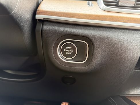 Certified 2025 Mercedes-Benz GLE 450e 4MATIC image 20