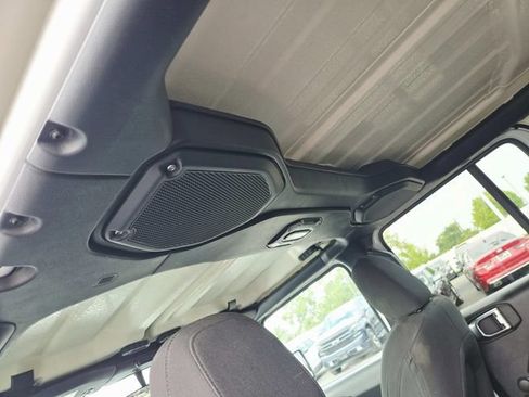 Used 2023 Jeep Wrangler Unlimited Sport AWD/4WD image 10
