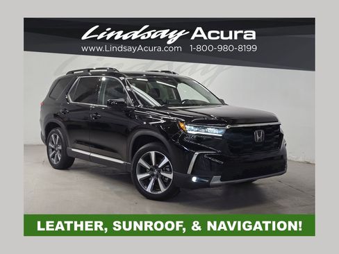 Used 2025 Honda Pilot Elite image 1