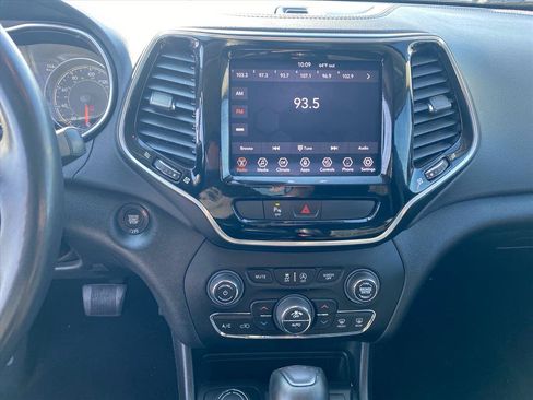 Used 2020 Jeep Cherokee Limited AWD/4WD image 11