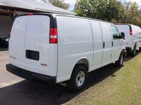 New 2025 GMC Savana 2500 w/ Driver Convenience Package image 4