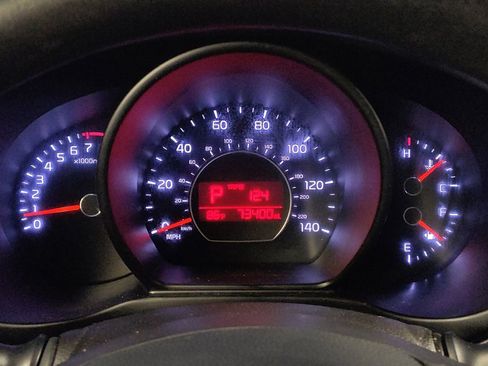 Used 2019 Kia Soul + FWD image 23