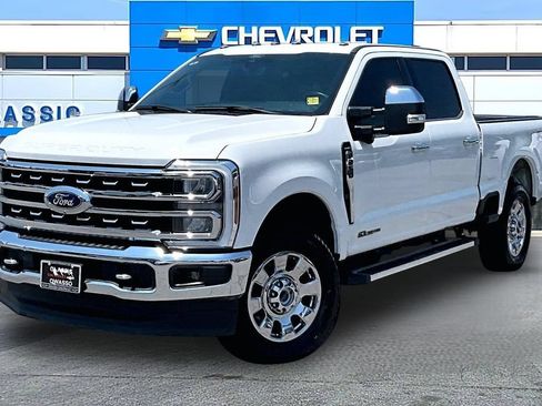 Used 2024 Ford F250 Lariat w/ Chrome Package AWD/4WD image 2