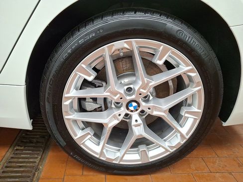 Used 2025 BMW 330i xDrive Sedan w/ Premium Package AWD/4WD image 6
