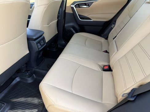 Used 2023 Toyota RAV4 XLE Premium FWD image 18
