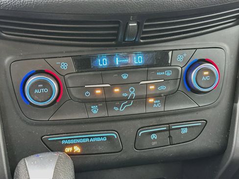 Used 2017 Ford Escape SE FWD image 22