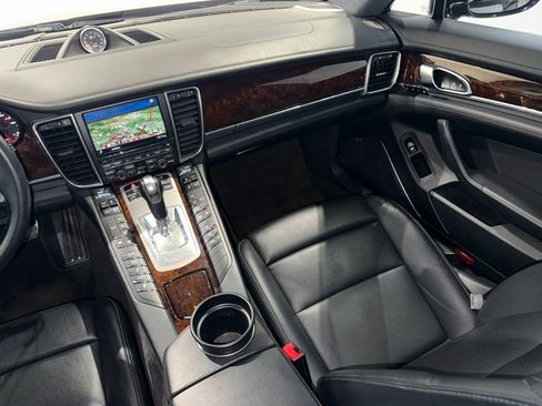 Used 2014 Porsche Panamera Turbo S Executive image 26