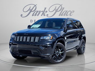 Used 2018 Jeep Grand Cherokee Altitude