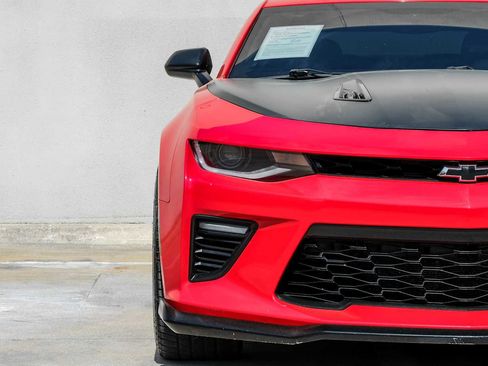 Used 2017 Chevrolet Camaro SS image 39