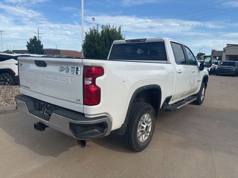 Used 2022 Chevrolet Silverado 2500 LT w/ Convenience Package AWD/4WD image 7